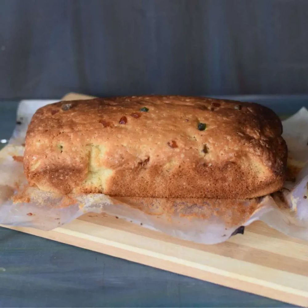 Tiffin Cake ( 24 pieces )