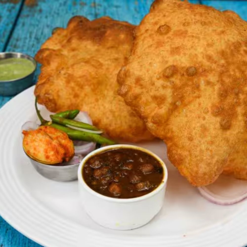 Chole Bhature(4 Plate)