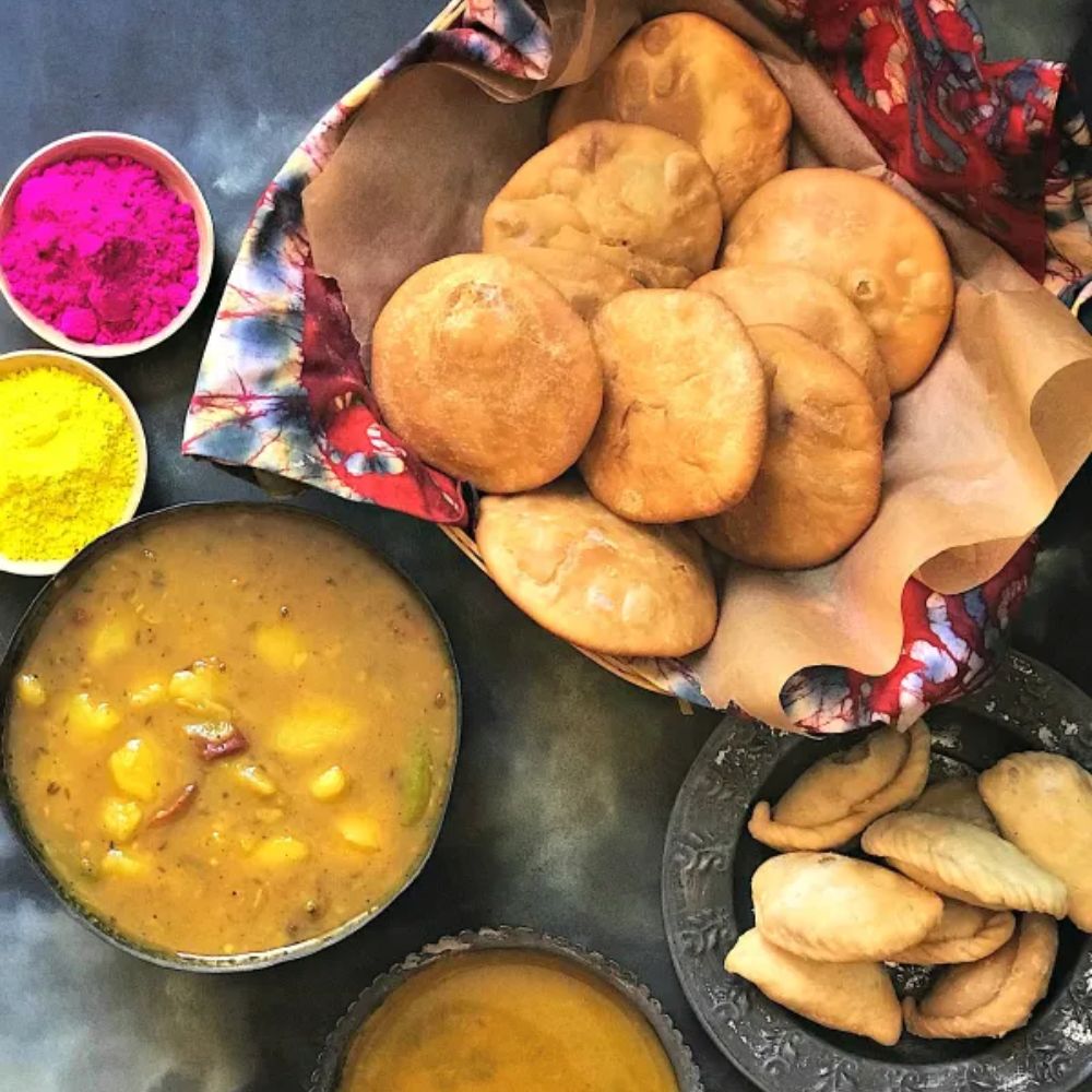 Khasta Kachori with Subzi and Chutney