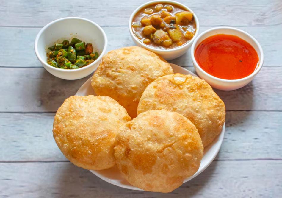 HING KACHORI(16 PIECES)