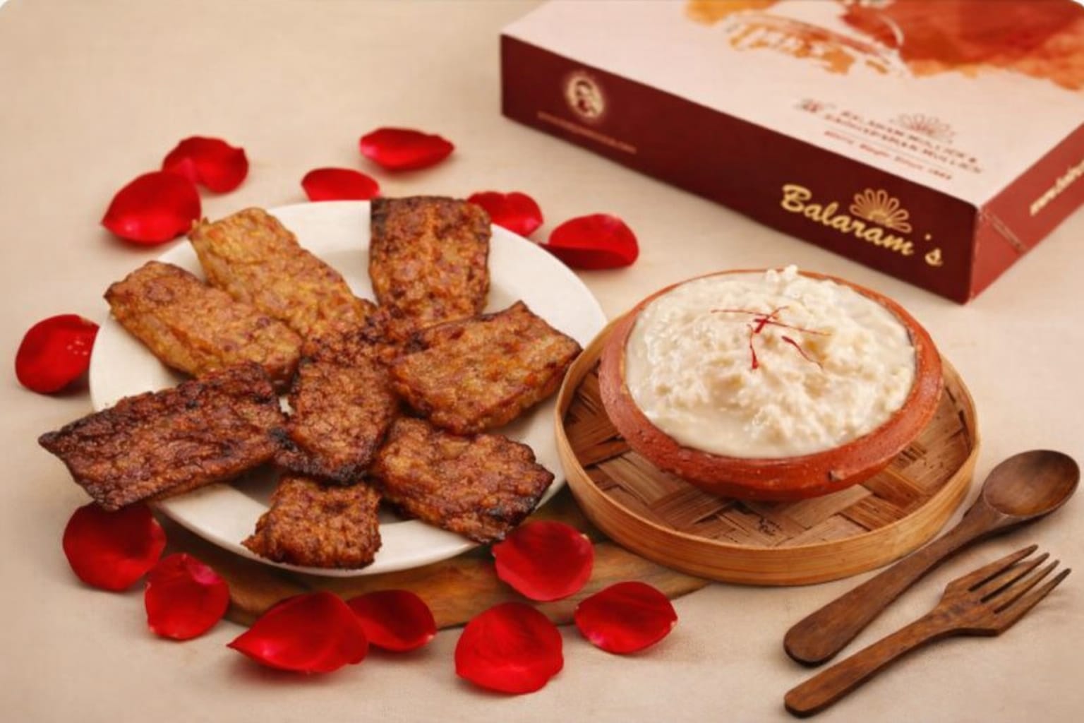 Hindustan Ghee Sarbhaja(10 pcs)+Balaram Malai Rabri(500 gm)